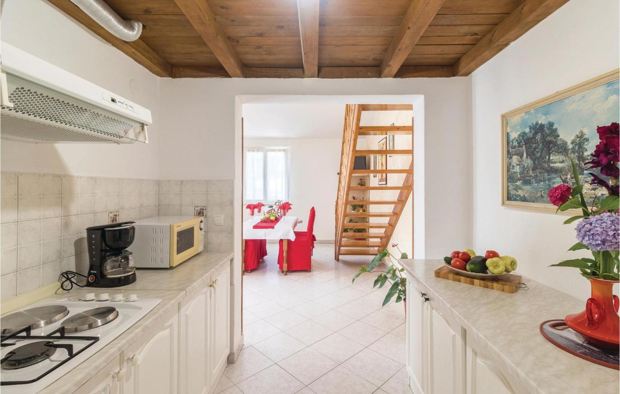 2 Bedroom Amazing Home In Pula Zewnętrze zdjęcie