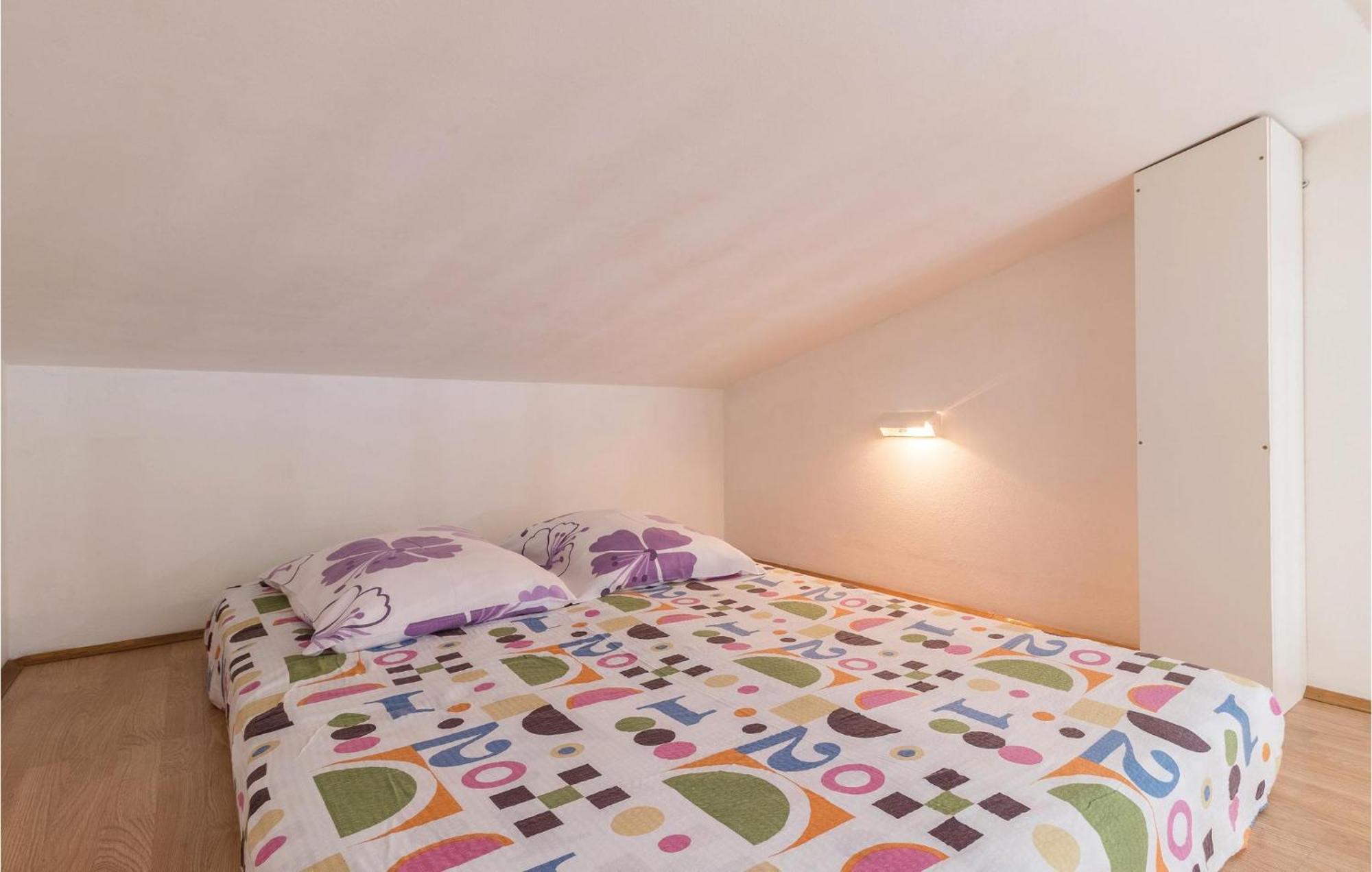 2 Bedroom Amazing Home In Pula Zewnętrze zdjęcie